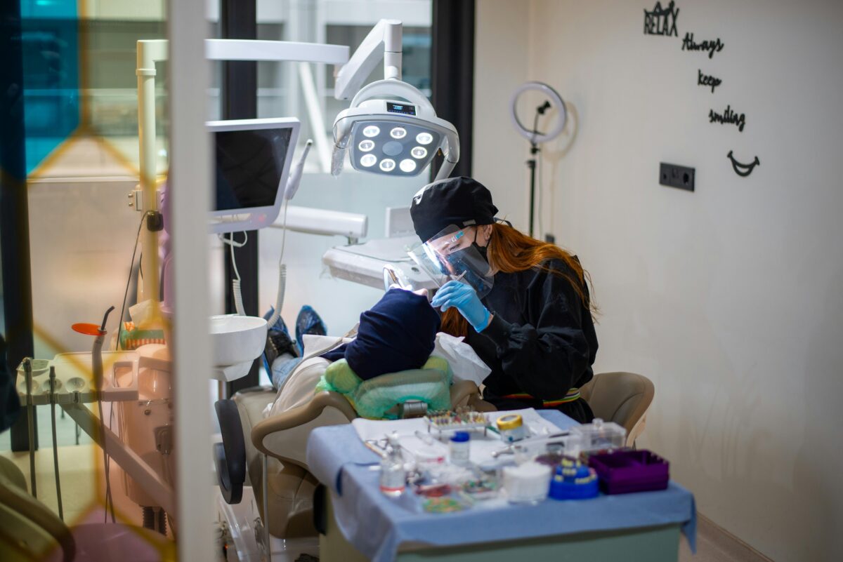 Emergency Dentist in Pembroke Pines: 24/7 Dental Care When You Need It